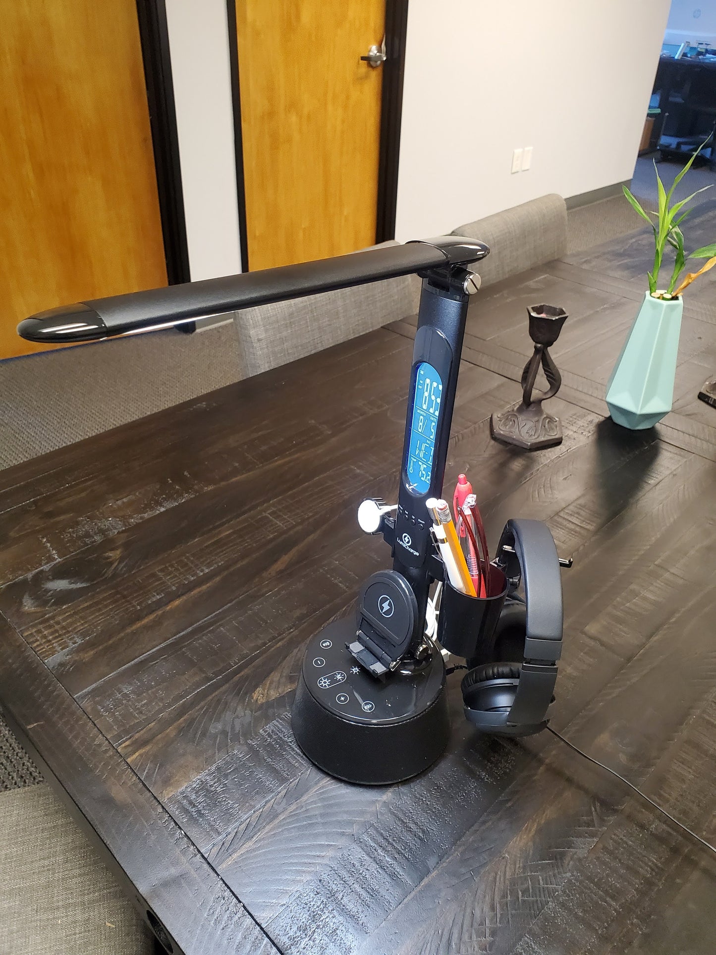 desk lamp
