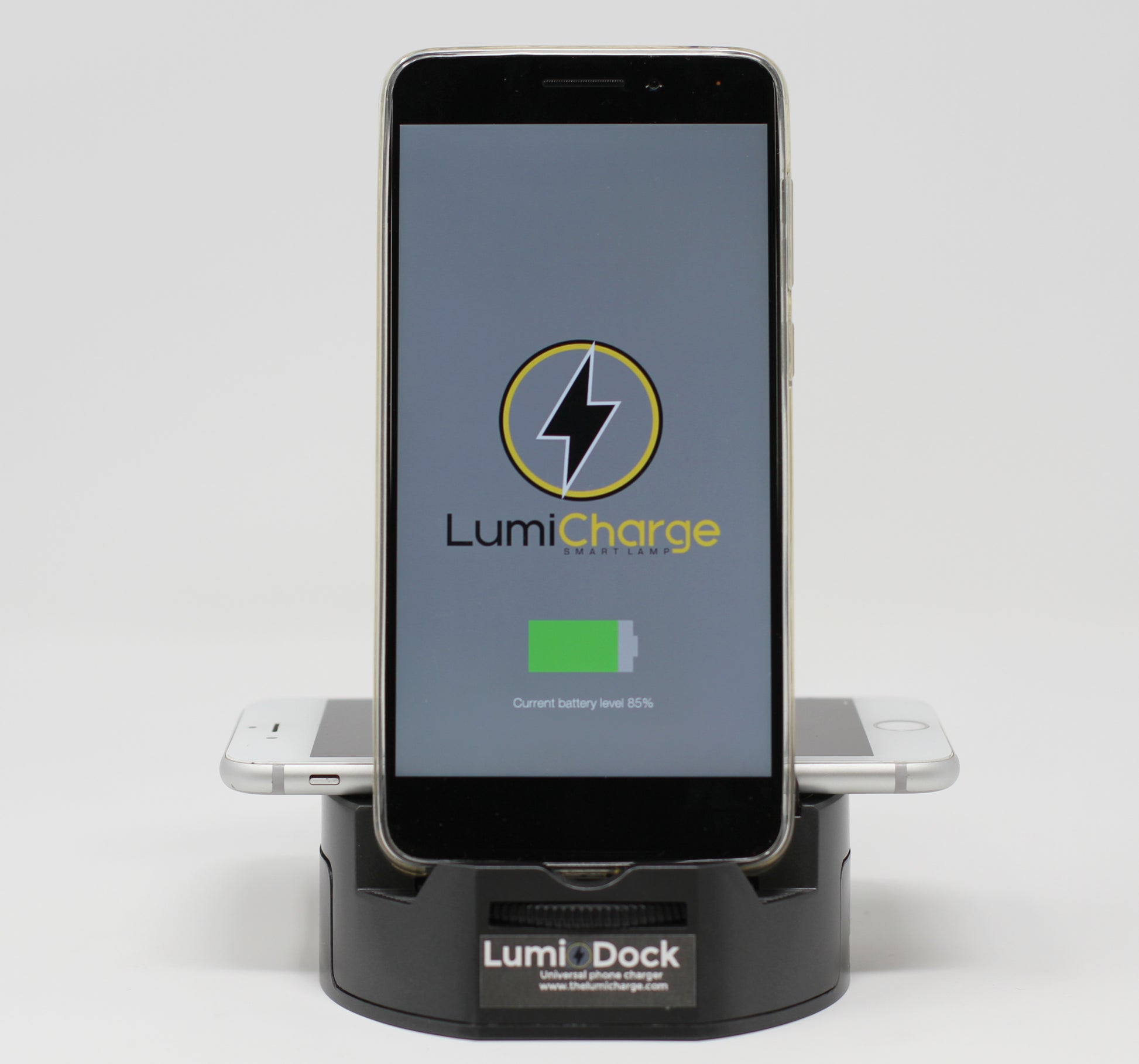 Lumicharge - Wireless universal phone charger